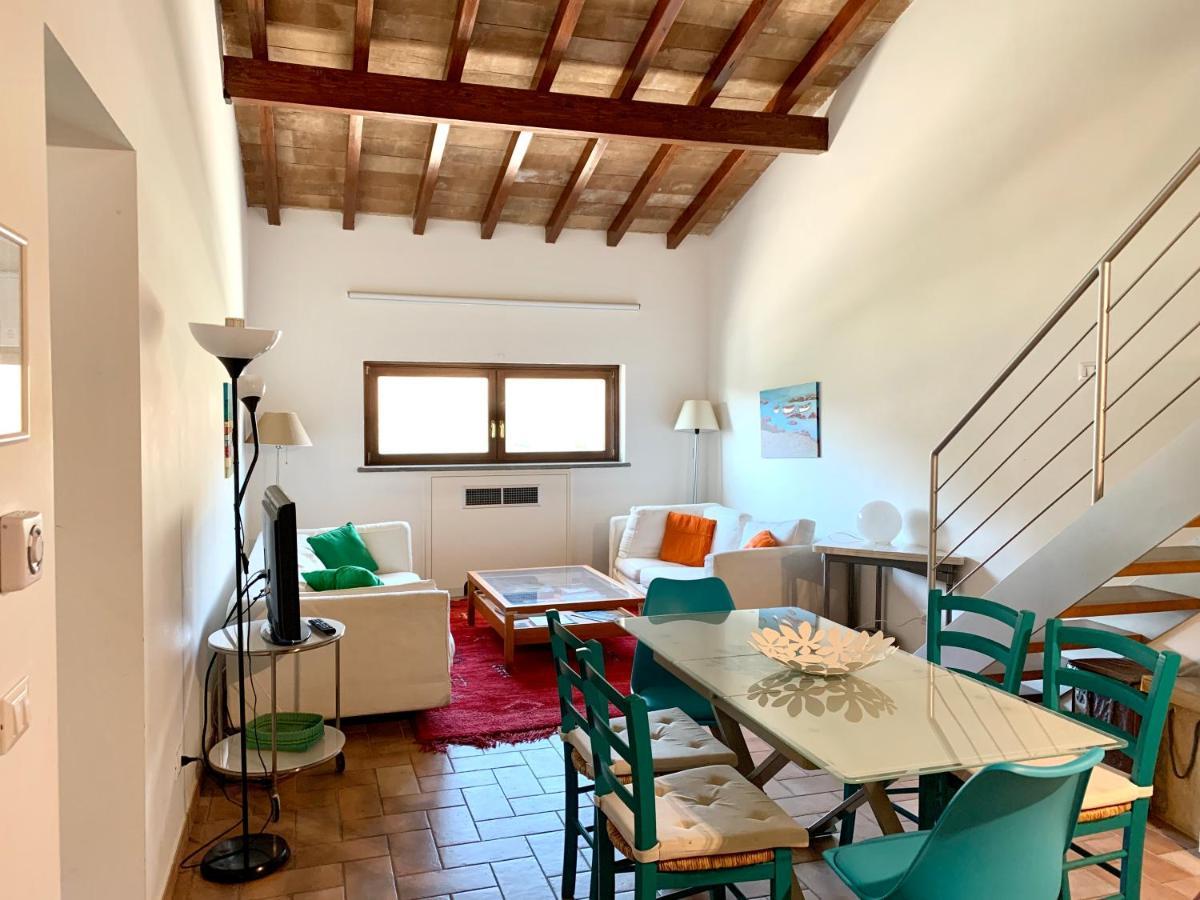 Agriturismo Potrero Grande Sul Lago Di Martignano Con Spiaggia 坎帕尼亚诺·迪罗马 外观 照片