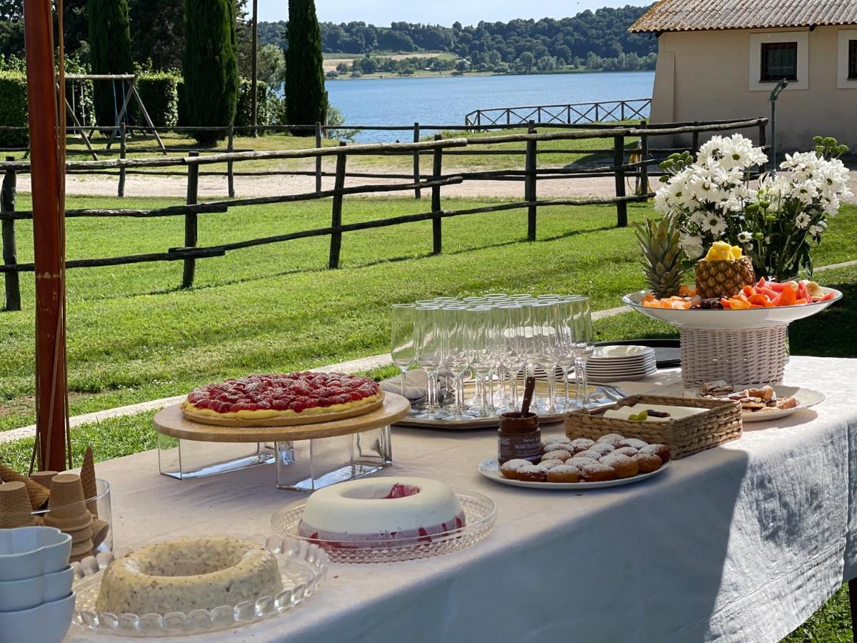 Agriturismo Potrero Grande Sul Lago Di Martignano Con Spiaggia 坎帕尼亚诺·迪罗马 外观 照片