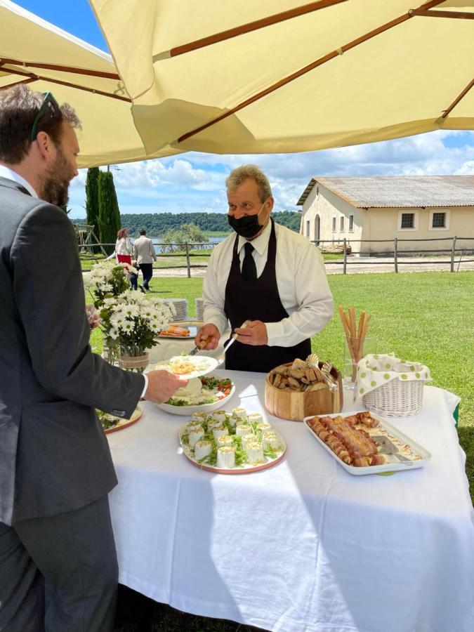 Agriturismo Potrero Grande Sul Lago Di Martignano Con Spiaggia 坎帕尼亚诺·迪罗马 外观 照片