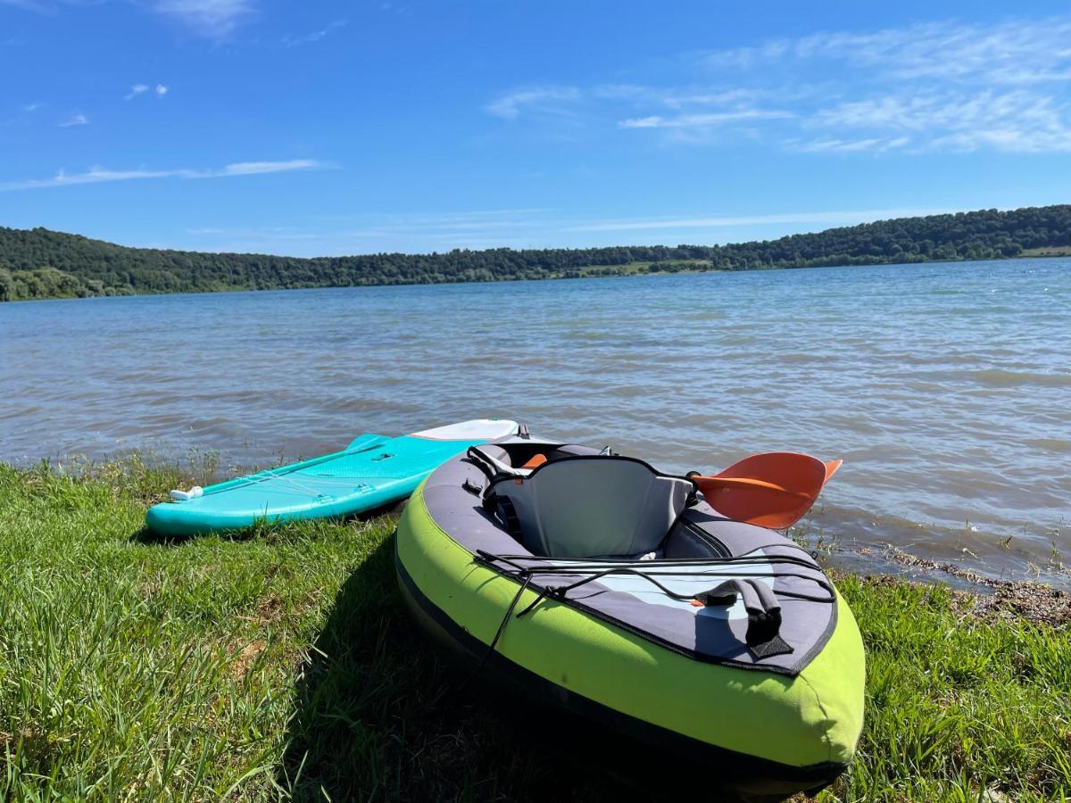 Agriturismo Potrero Grande Sul Lago Di Martignano Con Spiaggia 坎帕尼亚诺·迪罗马 外观 照片
