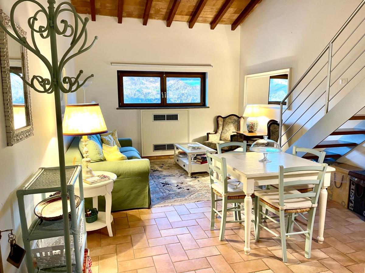 Agriturismo Potrero Grande Sul Lago Di Martignano Con Spiaggia 坎帕尼亚诺·迪罗马 外观 照片