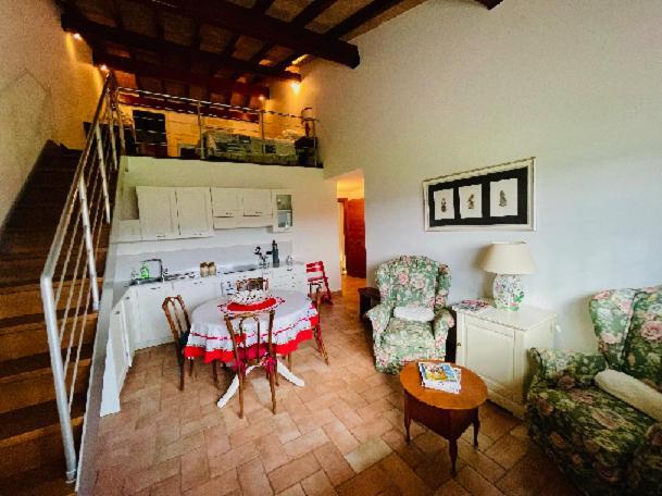 Agriturismo Potrero Grande Sul Lago Di Martignano Con Spiaggia 坎帕尼亚诺·迪罗马 外观 照片